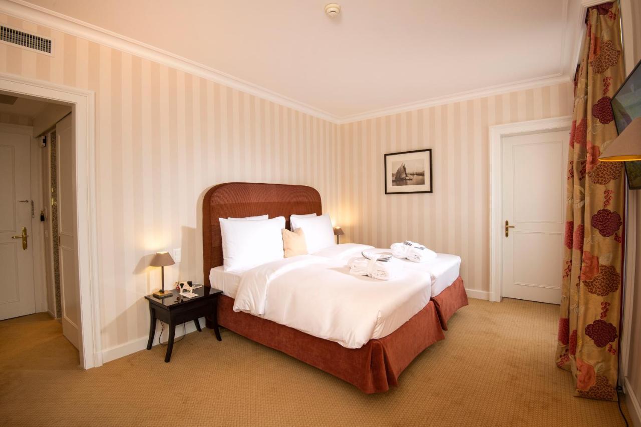 Hotel Des Trois Couronnes & Spa - The Leading Hotels Of The World Vevey Exteriör bild